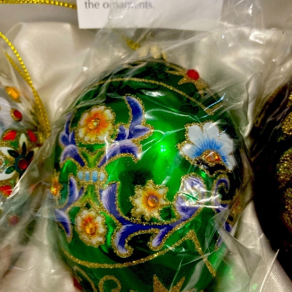 Joan Rivers Russian Egg Collection​​ - Picture 14 of 14